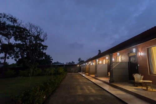 Thronefield Eco Lodge, Wattala — resort and nature photography